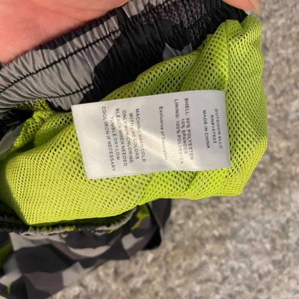 Eddie Bauer Boys Camo Swim Trunks S 7/8 NWOT - Picture 7 of 8